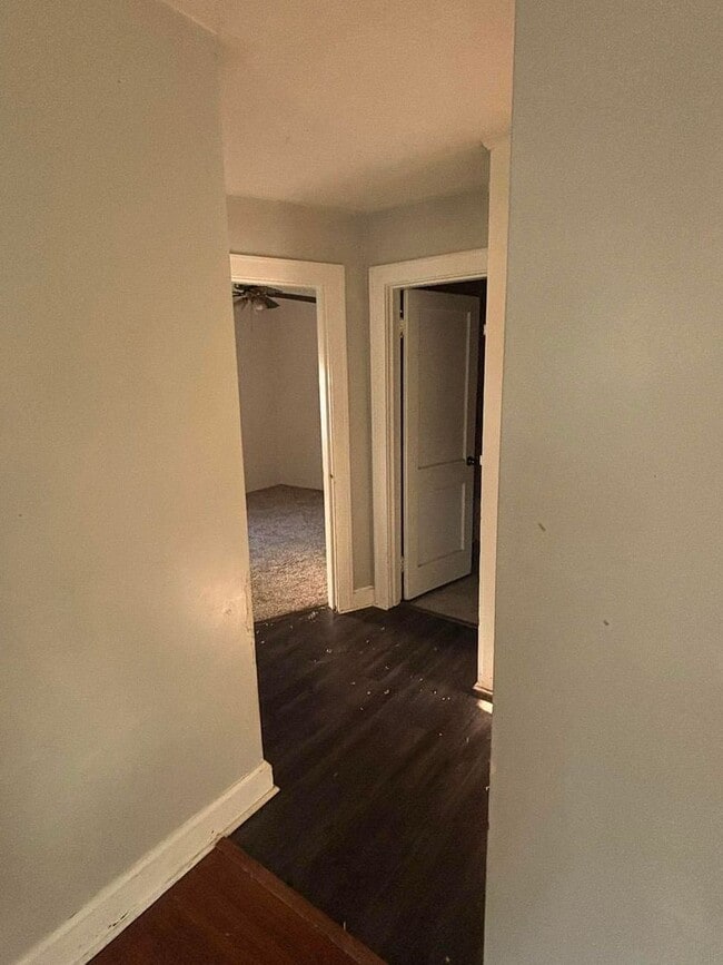 Building Photo - 3 bed 1 bath
