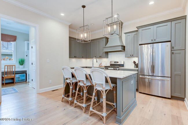 Building Photo - 6108 Mistflower Cir