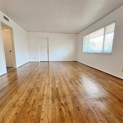 Building Photo - 4149 Lovers Ln