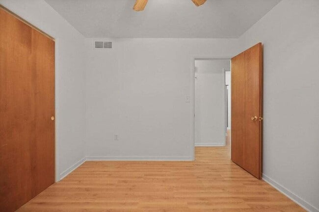 Building Photo - 3205 Pioneer Dr