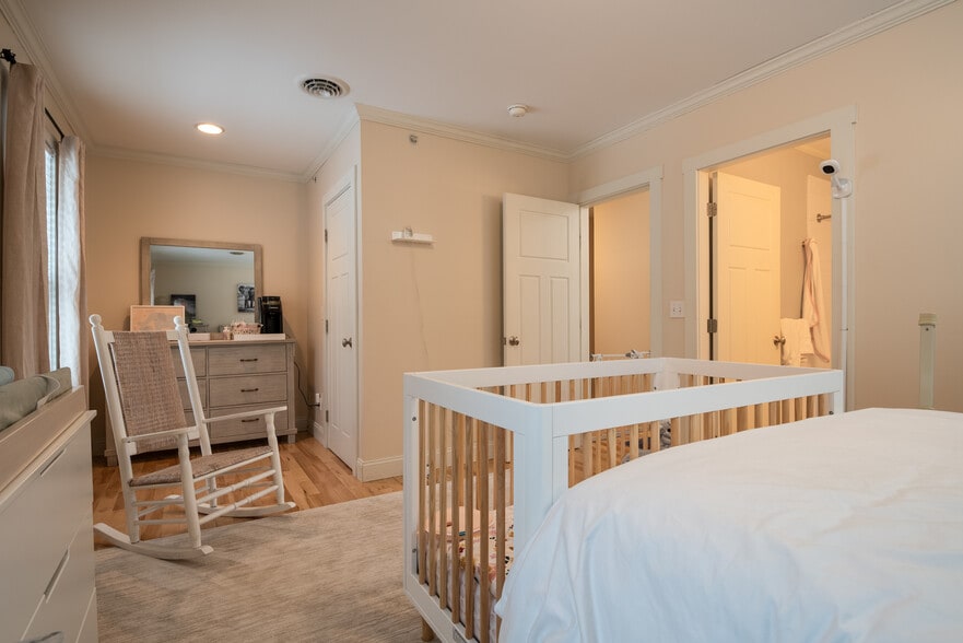Guest bedroom 2 - 337 Mount Support Rd