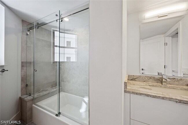 Building Photo - 6075 Pelican Bay Blvd