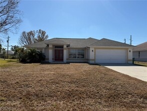 Building Photo - 414 SE 7th St