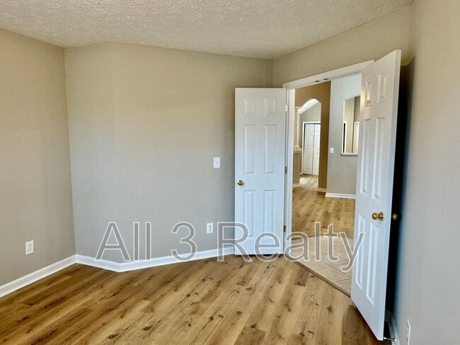 Building Photo - 8942 Stoneridge Pl