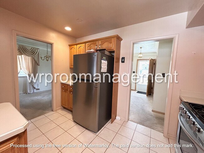 Building Photo - 2338 Bodette Ave