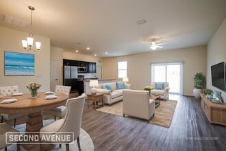 Building Photo - 2721 NW 18th Pl