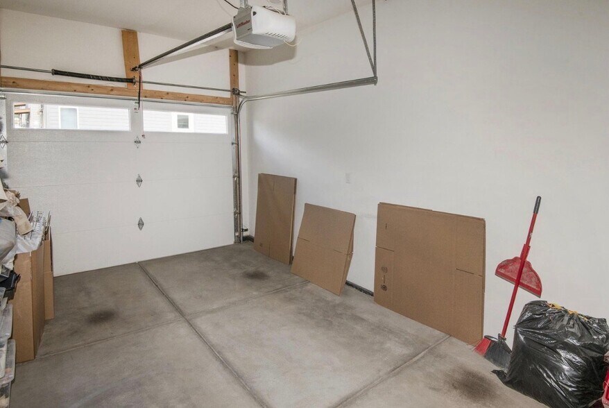 Building Photo - 36 Eagle Landing Way