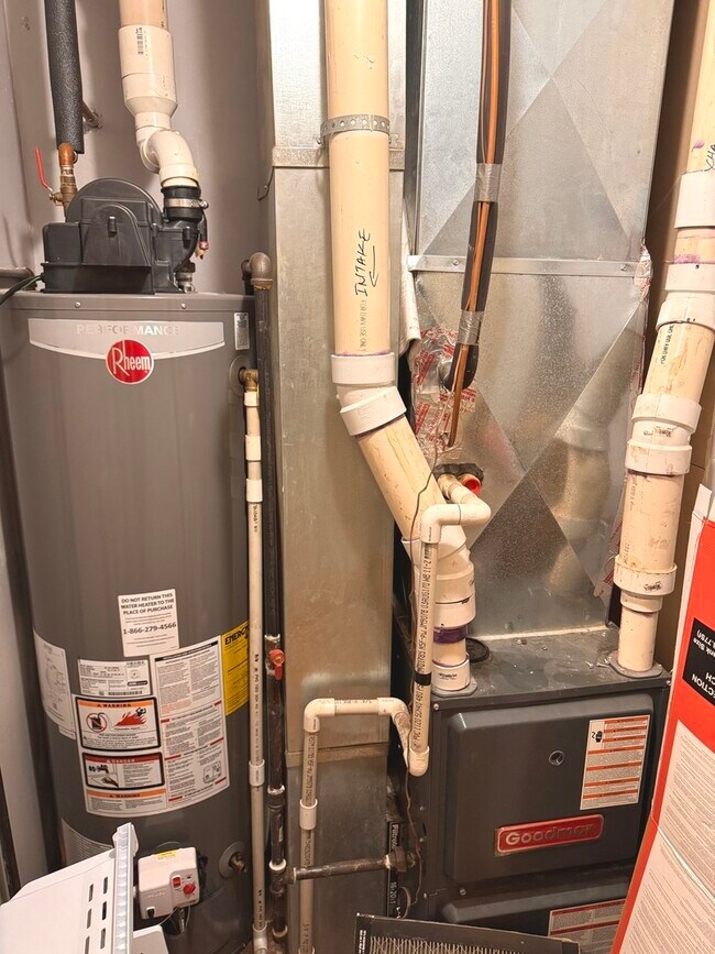 Building Photo - 4615 S Michigan Ave