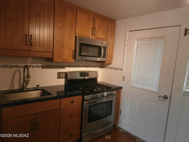 Building Photo - 248 S Paseo Lobo