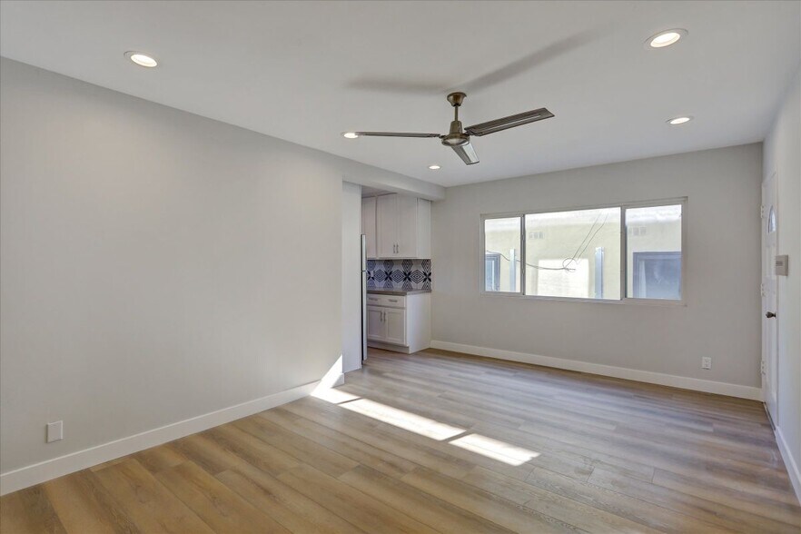 Building Photo - 644 Pier Ave