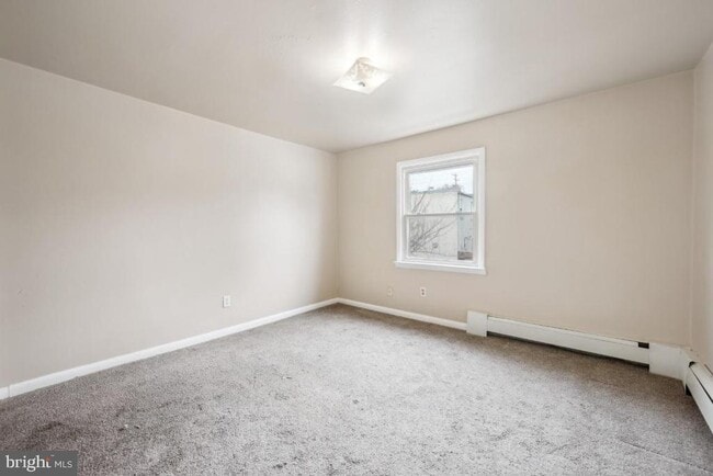 Building Photo - 338 Ridgeway St