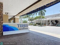 Building Photo - 3020 NE 32nd Ave