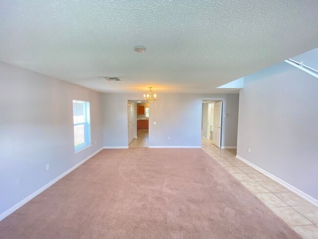 Building Photo - 14138 Econ Woods Ln