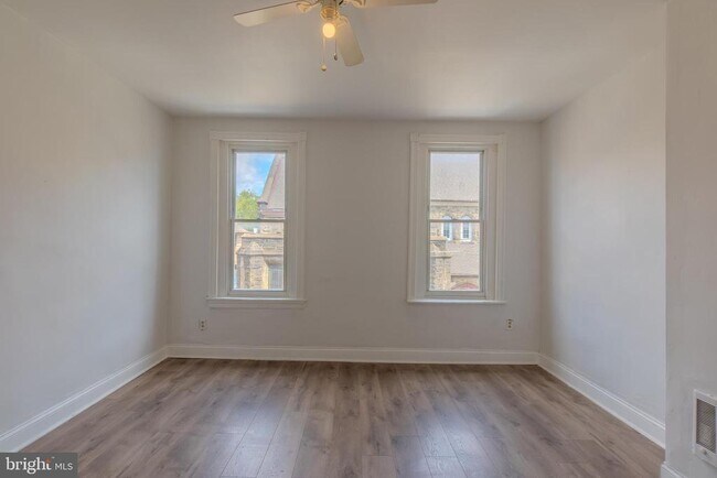 Building Photo - 3204 Hartville St