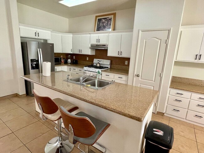 Building Photo - 5704 Charleville Ln