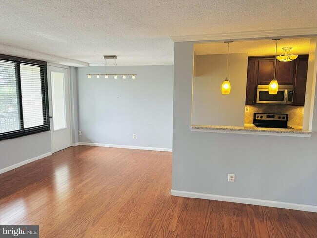 Building Photo - 5500 Holmes Run Pkwy