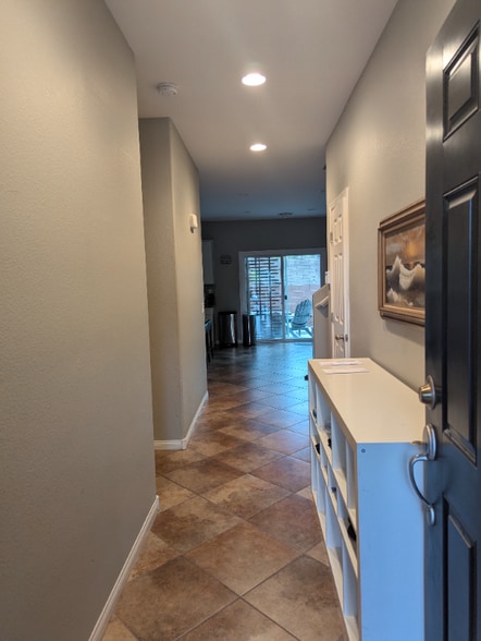 Building Photo - 6743 Haymarket St