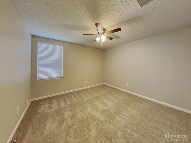 Building Photo - 8403 Bacury Rd
