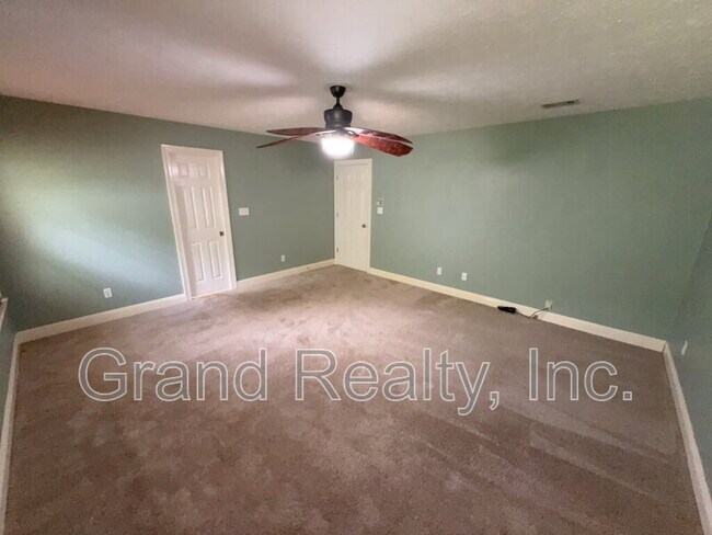 Building Photo - 5212 Jim Dandy Ln