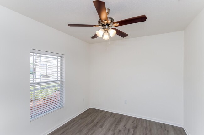 Building Photo - 236 Abernathy Cir