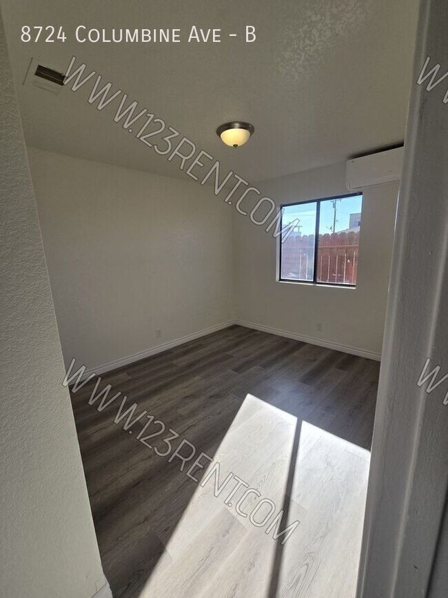 Building Photo - 8724 Columbine Ave