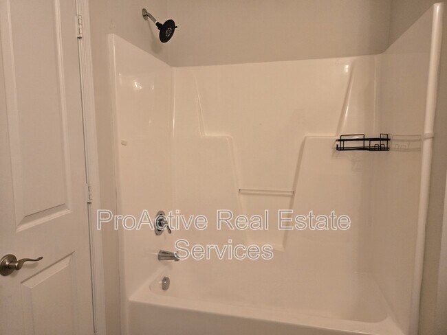 Building Photo - 2424 Chancery Ln