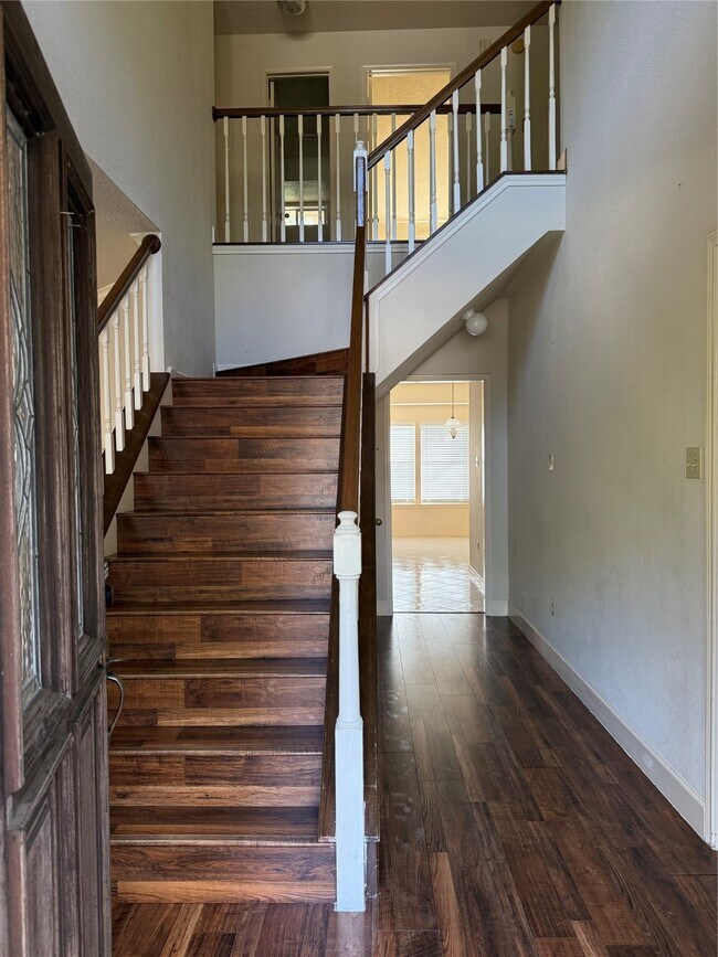 Building Photo - 9731 New Kent Dr