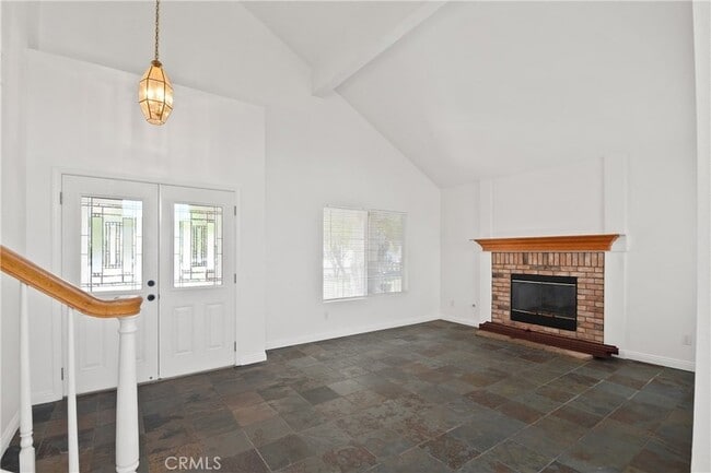 Building Photo - 1253 Taft Ln