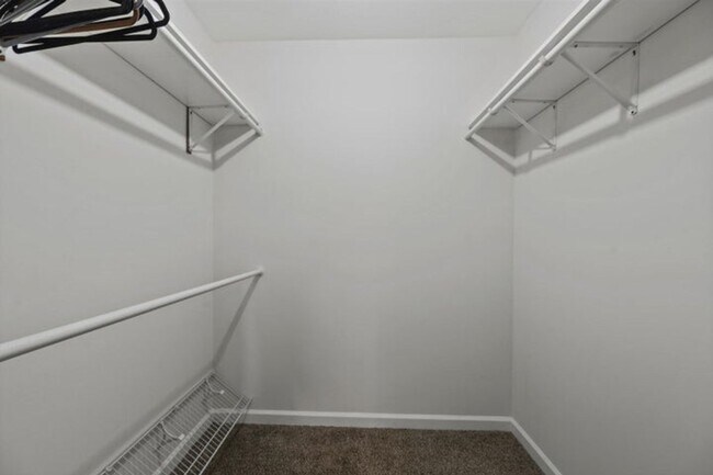 Building Photo - 3306 Fargo Ave