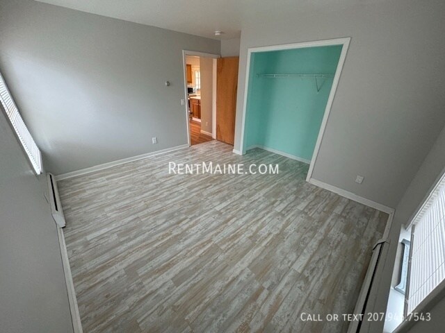 Building Photo - 841 Eastern Ave