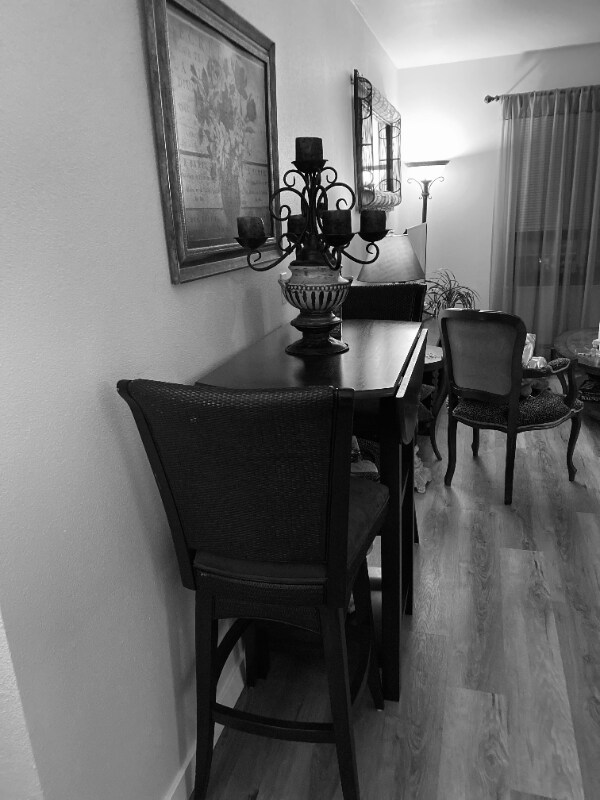 Building Photo - 334 Wells Ave S