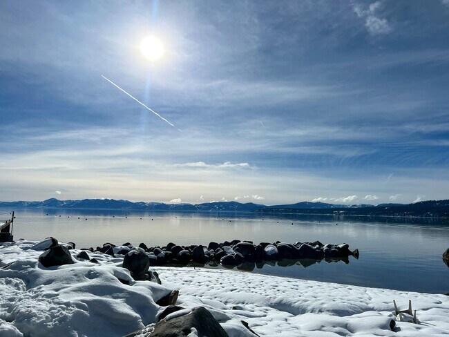 Primary Photo - Open for FALL and Winter!! Private Beach!!...