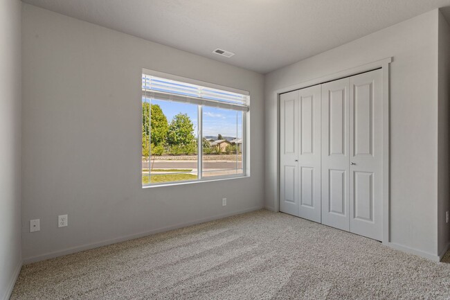 Building Photo - Stunning 3 Bed, 2 Bath Rancher in Spokane ...