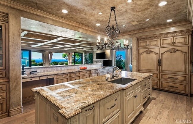 Building Photo - 1 Rim Ridge