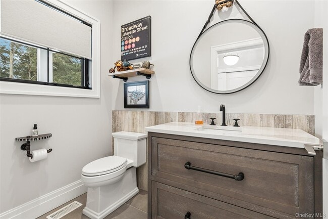 Building Photo - 55 S Phillips Ave