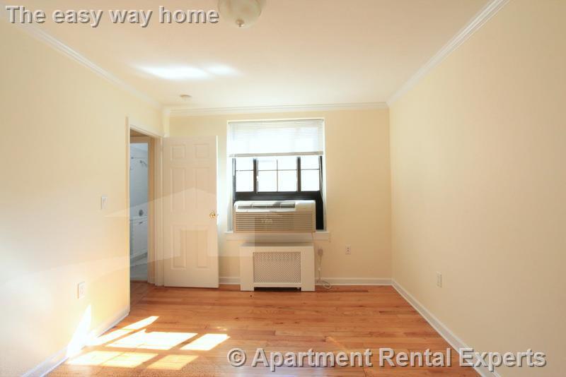 Building Photo - 60 Brattle St