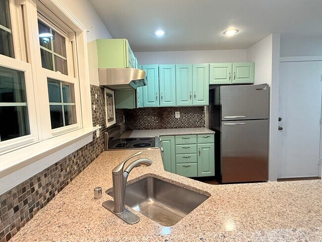 Building Photo - 10933 Adare Dr