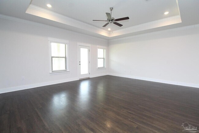 Building Photo - 717 Brambling Ct