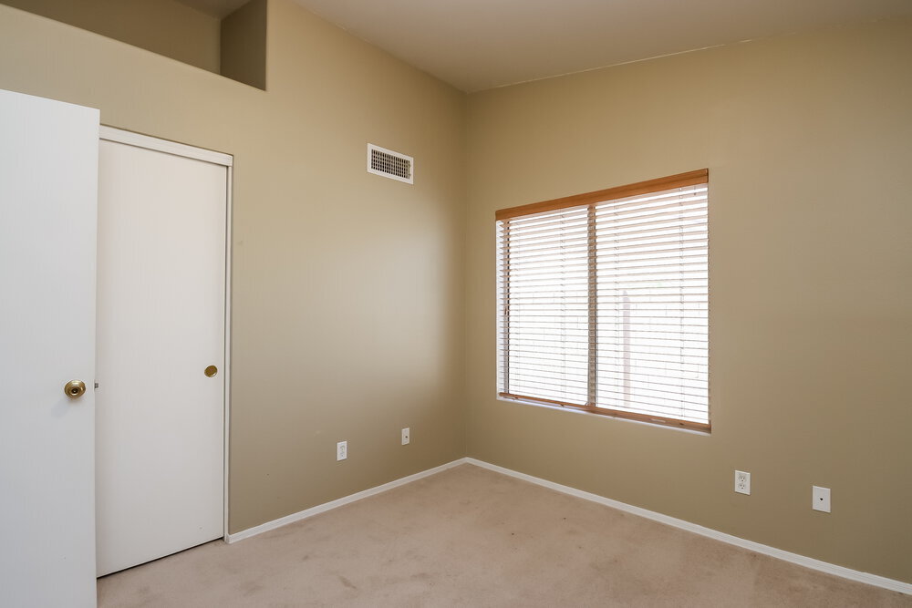 Building Photo - 7205 W Los Gatos Dr