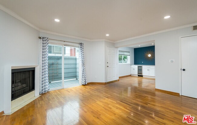 Building Photo - 4744 Ben Ave