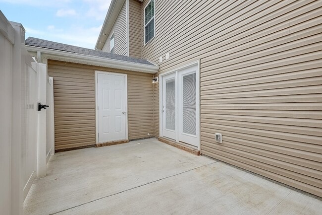 Building Photo - 3443 Donerail Cir