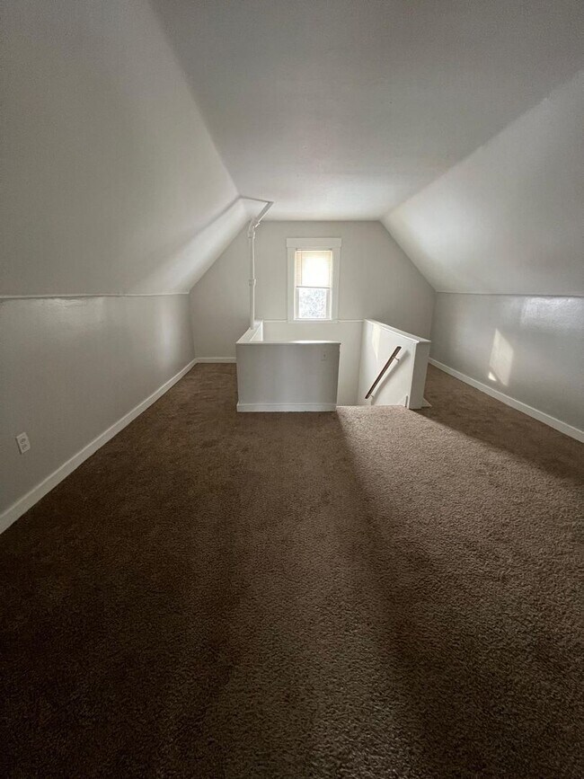 Building Photo - 3914 W 21st St