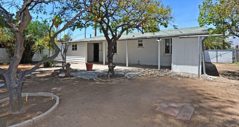 Building Photo - 5044 E Adams St