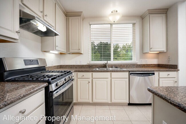 Building Photo - 3 br, 3 bath House - 7910 Walerga Rd Unit 706