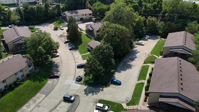 Building Photo - 405 Clayton Dr