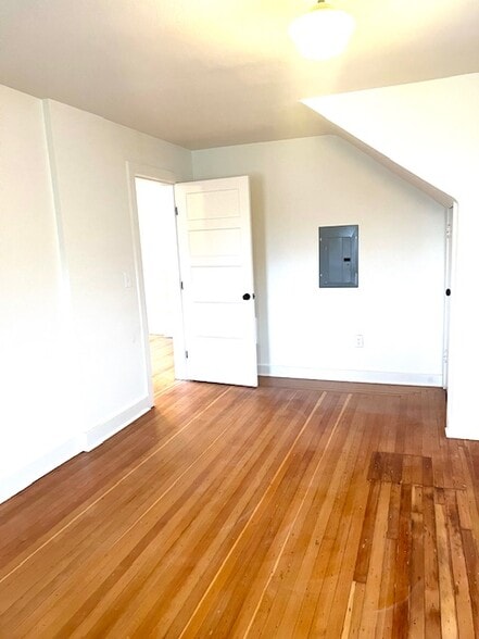 Building Photo - 1319 N 4th St