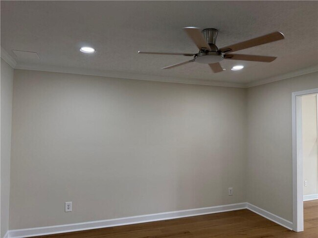 Building Photo - 2210 Concord Square Dr NE