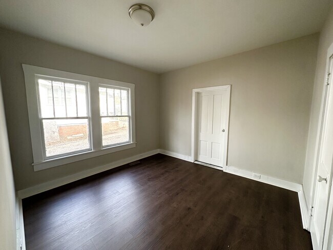 Building Photo - 8035 4th Ave S