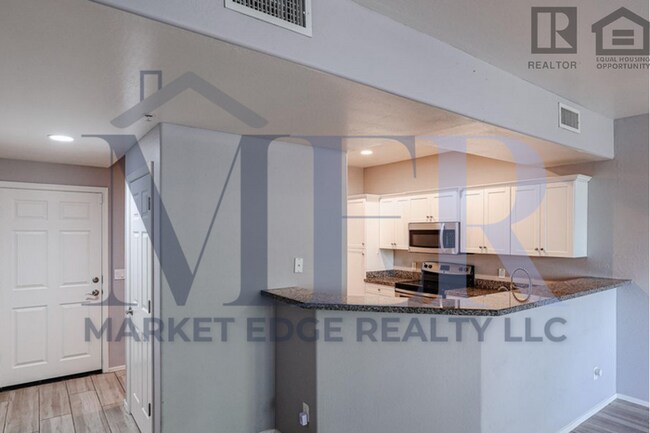 Building Photo - 3Bed/2.5Bath Condo at 35th Ave/Deer Valley...