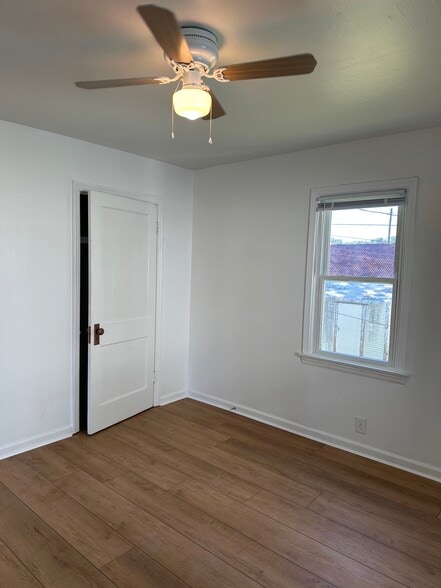 Bedroom - Closet - 1208 S 4th St